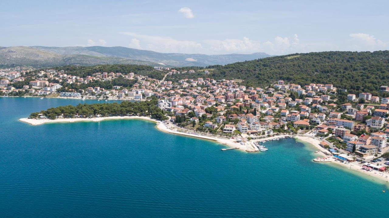 Apartments With A Parking Space Okrug Gornji, Ciovo - 13859 Трогир Екстериор снимка