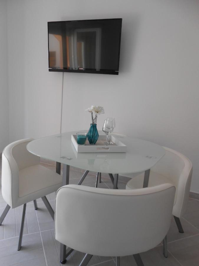 Apartments With A Parking Space Okrug Gornji, Ciovo - 13859 Трогир Екстериор снимка