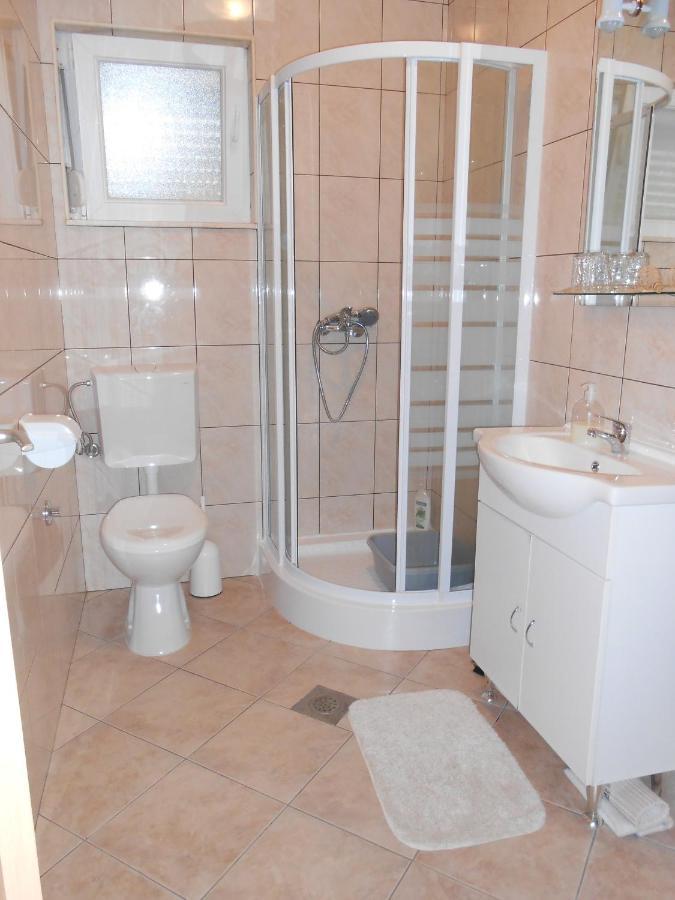 Apartments With A Parking Space Okrug Gornji, Ciovo - 13859 Трогир Екстериор снимка