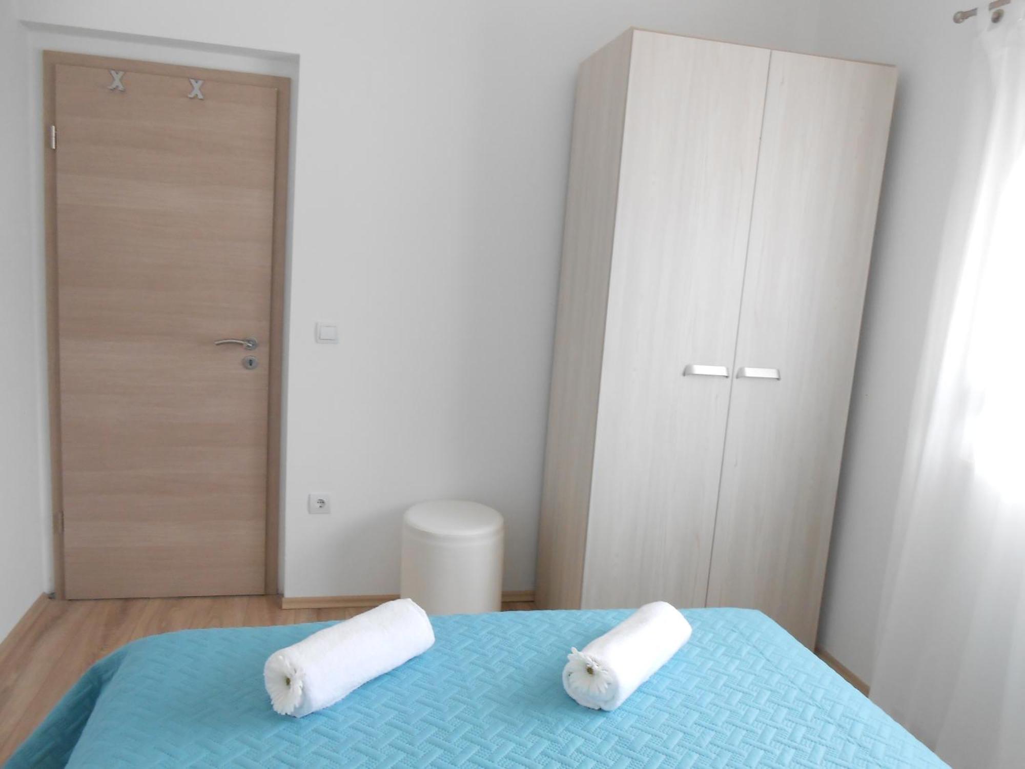 Apartments With A Parking Space Okrug Gornji, Ciovo - 13859 Трогир Стая снимка
